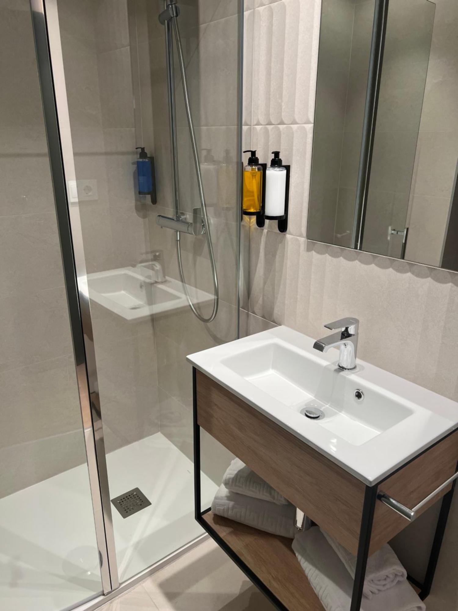 Hotel H4 Cangas 3 Superior エクステリア 写真